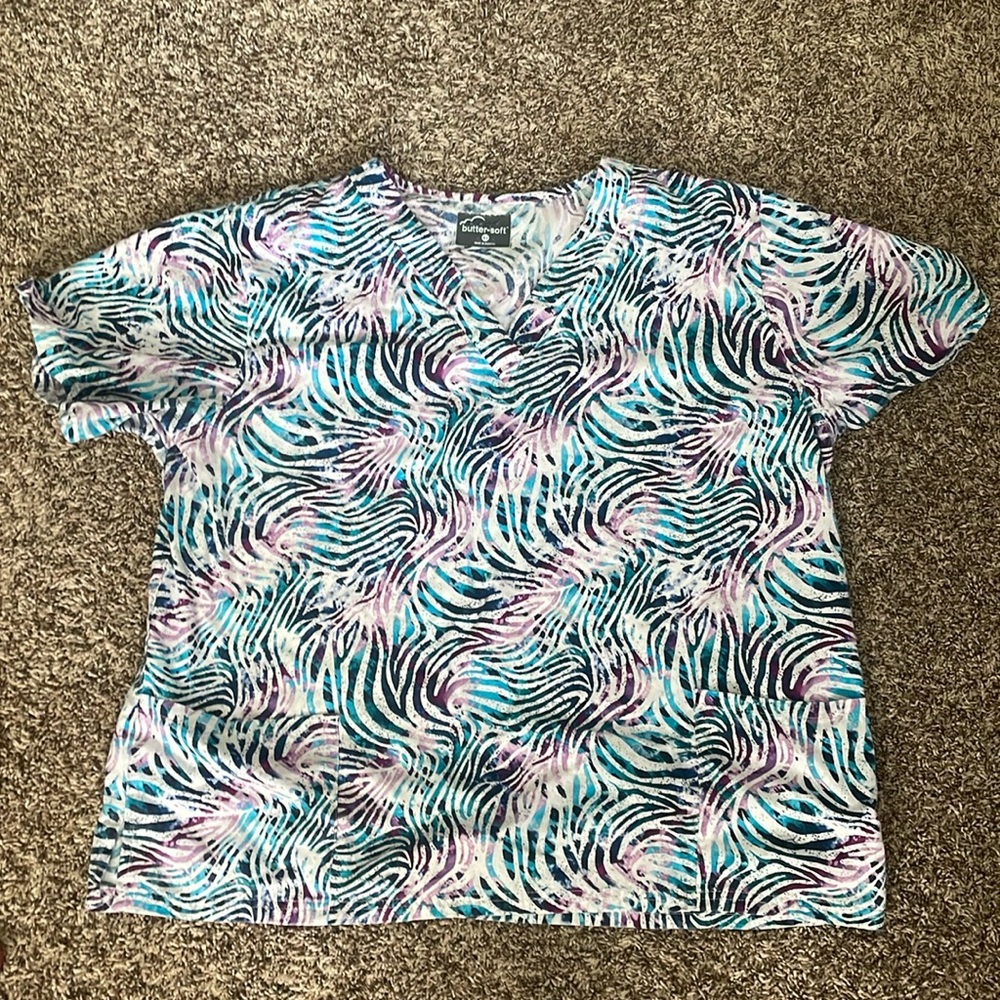 Zebra multicolor scrub top
